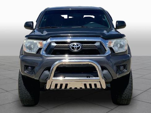 Used 2014 Toyota Tacoma PreRunner w/ SR5 Package RWD image 4