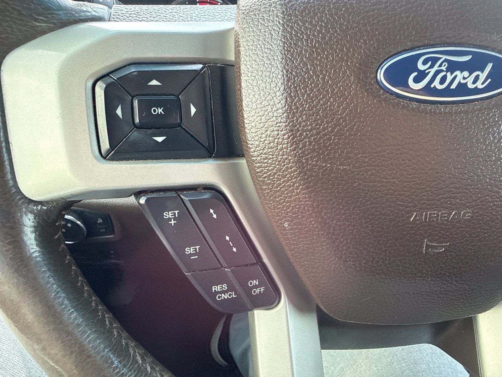 Used 2018 Ford F350 King Ranch w/ King Ranch Ultimate Package AWD/4WD image 32