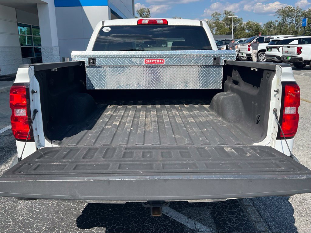 Used 2018 Chevrolet Silverado 1500 LT w/ LT Eassist Package RWD image 10