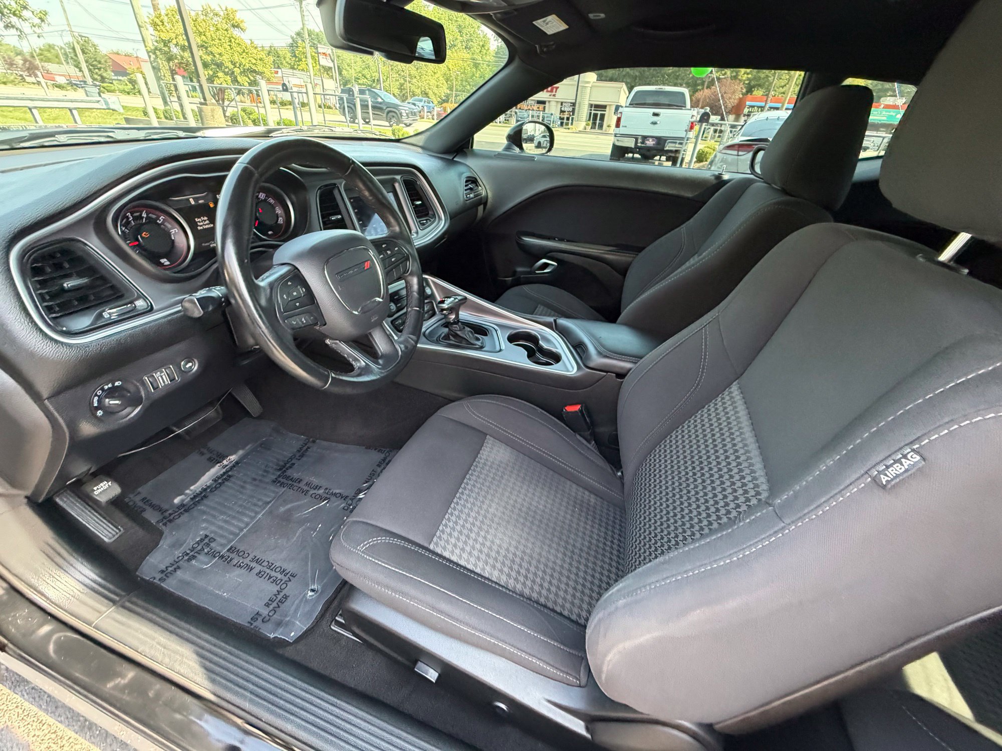 Used 2019 Dodge Challenger SXT RWD image 12
