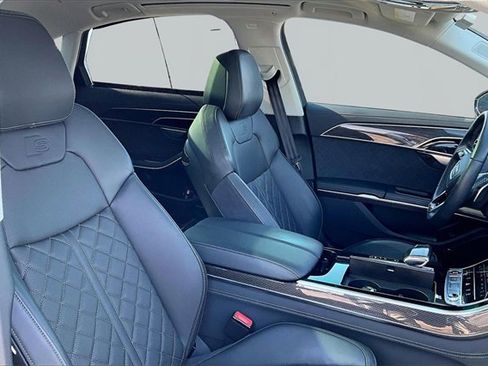 Used 2023 Audi S8 4.0T w/ S8 Executive Package image 7
