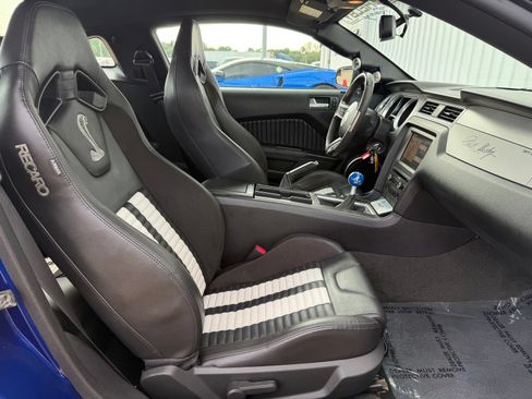Used 2014 Ford Mustang Shelby GT500 w/ Equipment Group 821A RWD image 23