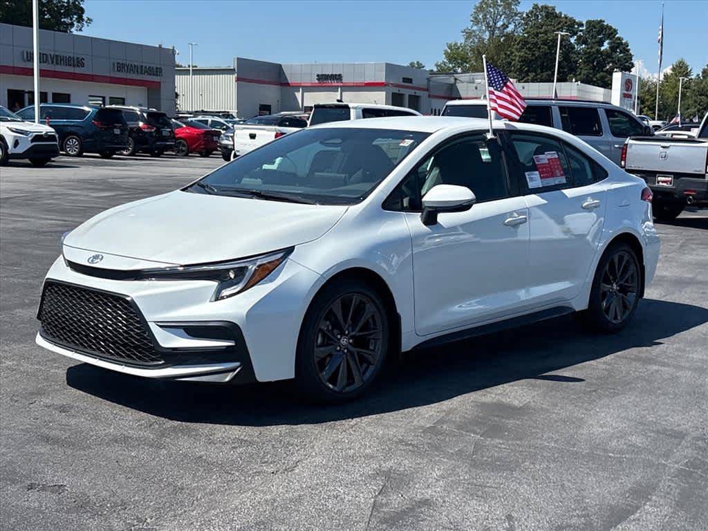 Used 2026 Toyota Corolla SE w/ SE Package FWD image 26