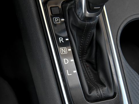 Used 2020 Nissan Altima 2.5 S FWD image 25