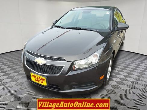 Used 2014 Chevrolet Cruze LT image 15