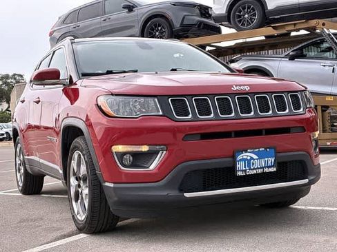 Used 2018 Jeep Compass Limited w/ Navigation Group FWD image 10