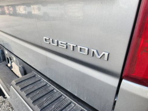 Used 2025 Chevrolet Silverado 1500 Custom RWD image 9