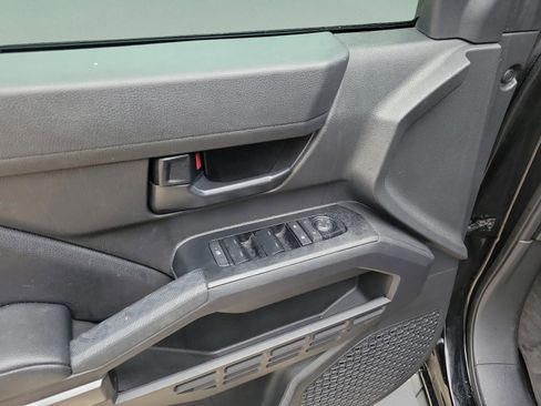 Certified 2025 Toyota Tacoma SR5 image 14