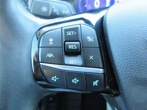 Used 2022 Ford Escape Titanium image 26