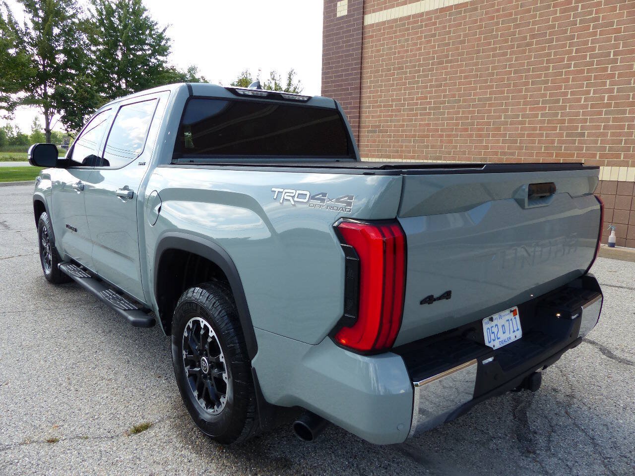 Used 2022 Toyota Tundra SR5 AWD/4WD image 7