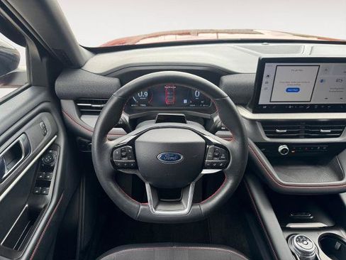 Certified 2025 Ford Explorer ST-Line RWD image 11