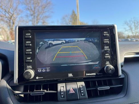 Used 2020 Toyota RAV4 Limited image 28