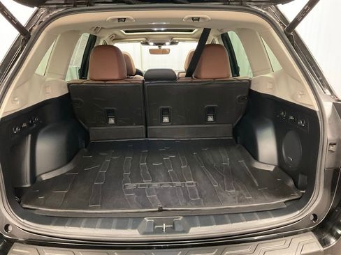 Used 2023 Subaru Forester Touring image 36