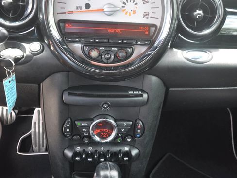 Used 2013 MINI Cooper S FWD image 39