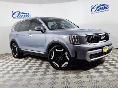Used 2023 Kia Telluride EX w/ EX Captain's Chair Package