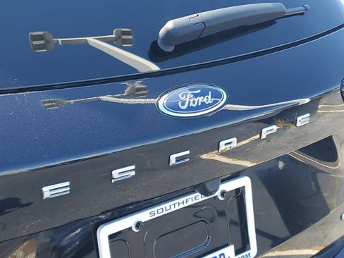 Used 2024 Ford Escape ST-Line w/ Tech Pack #1 AWD/4WD image 31