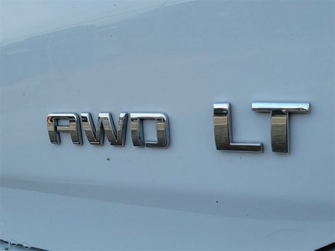 Used 2022 Chevrolet Equinox LT image 6