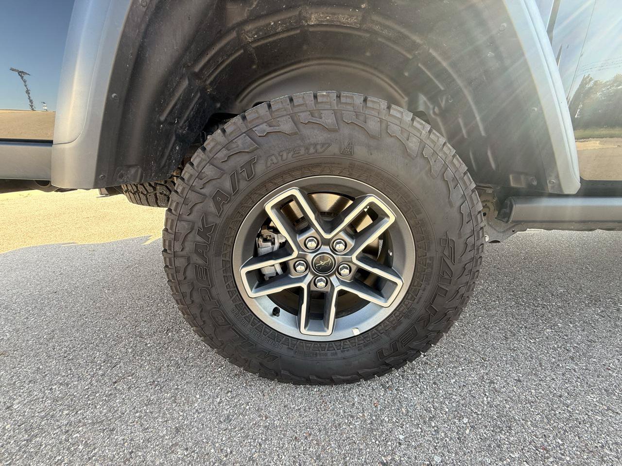 Used 2026 Jeep Gladiator Mojave AWD/4WD image 14