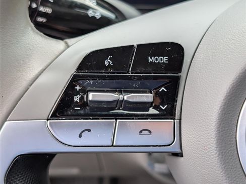 Used 2023 Hyundai Elantra SEL w/ Convenience Package FWD image 19