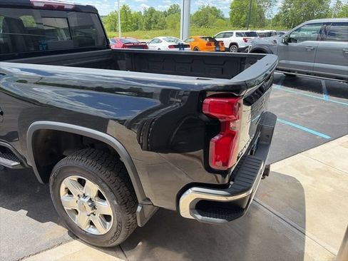 Used 2022 Chevrolet Silverado 2500 LTZ AWD/4WD image 31