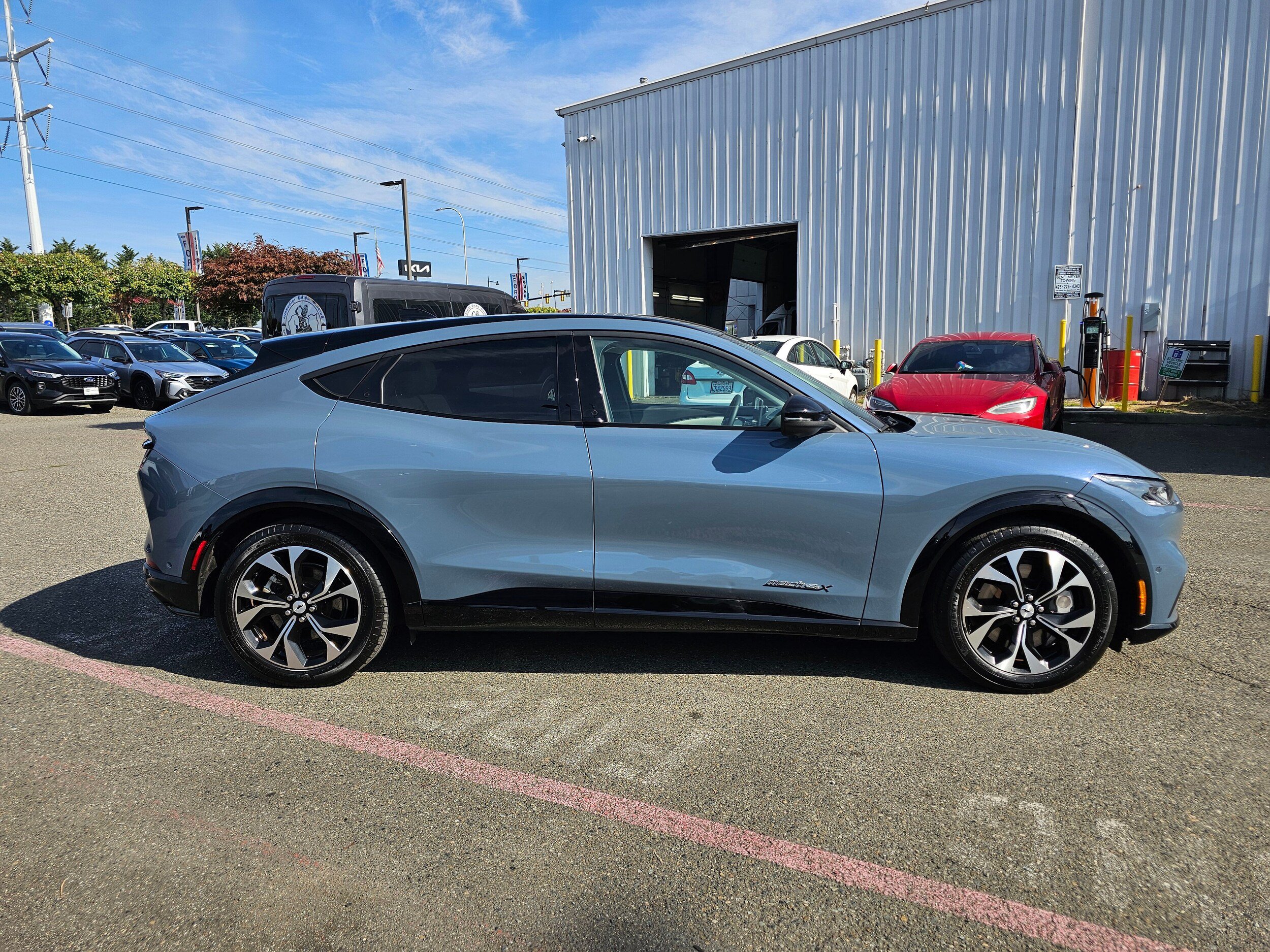Used 2023 Ford Mustang Mach-E Premium AWD/4WD image 4