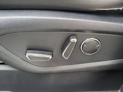 Used 2017 Lincoln MKC Select w/ Select Plus Package FWD image 12