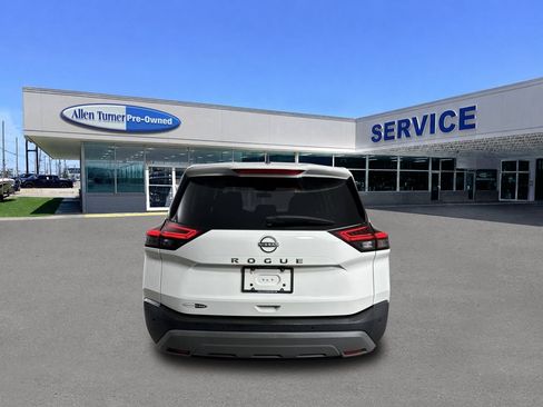 Used 2023 Nissan Rogue S FWD image 7