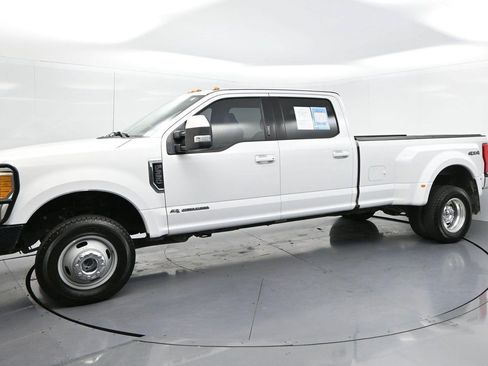 Used 2017 Ford F350 Lariat AWD/4WD image 4