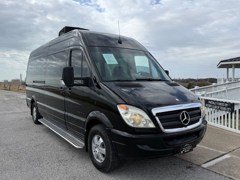 Used 2007 Dodge Sprinter 2500 w/ Cooling Group image 3