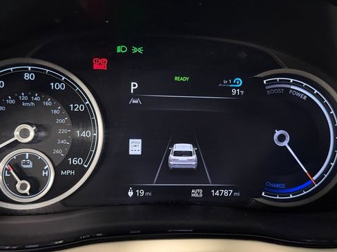 Used 2025 Genesis Electrified GV70 AWD/4WD image 16