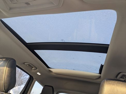 Used 2019 Ford Escape Titanium AWD/4WD image 12