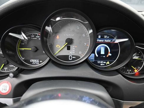 Used 2015 Porsche Cayenne S AWD/4WD image 10
