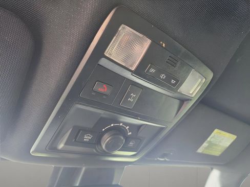 Used 2023 Toyota Tacoma TRD Off-Road AWD/4WD image 15