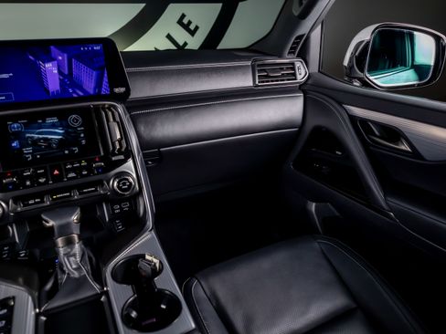 Used 2024 Lexus LX 600 F Sport image 7