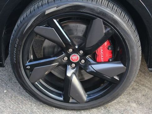 Used 2023 Jaguar F-PACE SVR image 14