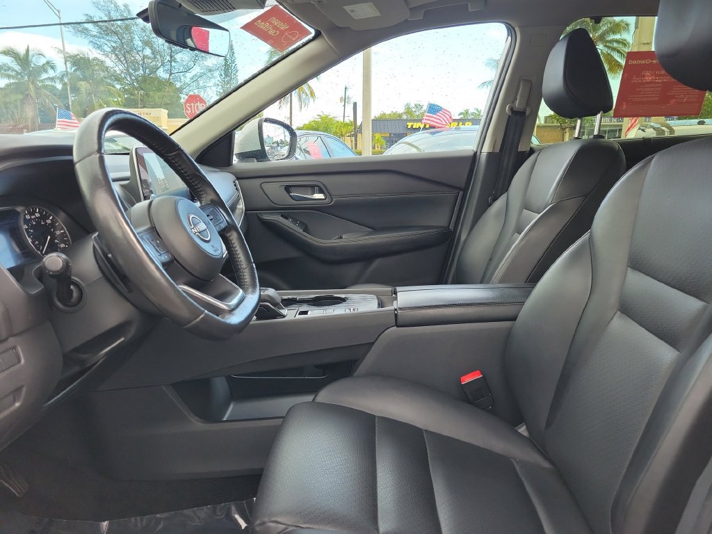 Certified 2024 Nissan Rogue SV w/ SV Premium Package FWD image 27