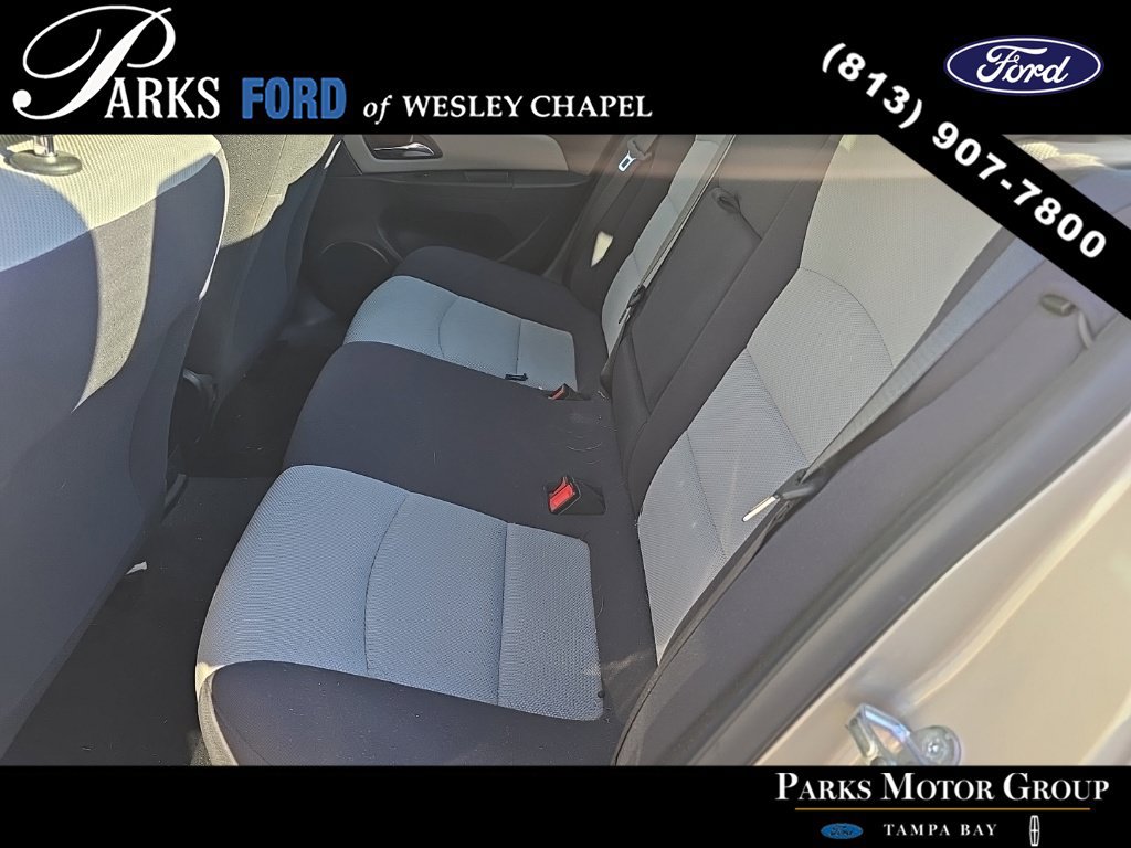 Used 2013 Chevrolet Cruze LS FWD image 7