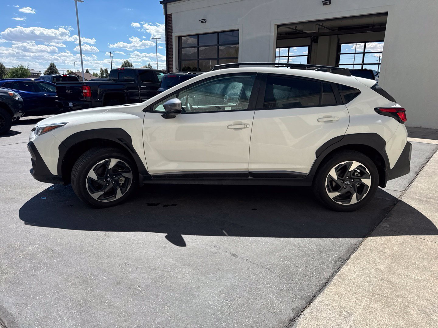 Used 2024 Subaru Crosstrek 2.5i Limited w/ Crosstrek Mirror Package AWD/4WD image 5