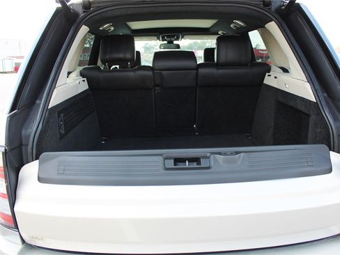 Used 2014 Land Rover Range Rover HSE AWD/4WD image 6