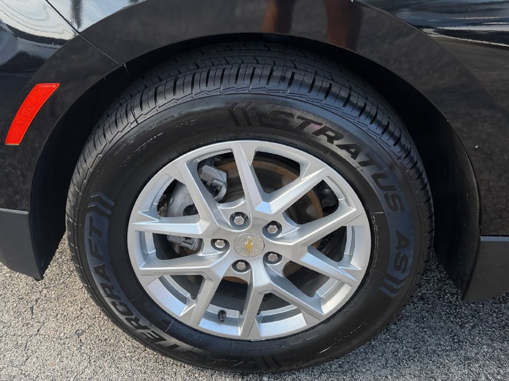 Used 2022 Chevrolet Equinox LS FWD image 19