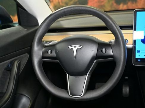 Used 2021 Tesla Model 3 Standard Range Plus RWD image 58