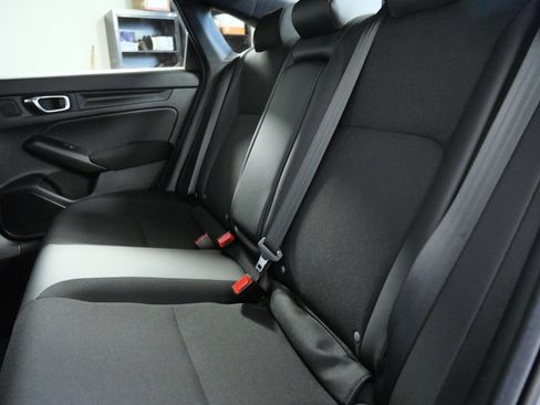 Used 2025 Honda Civic Sport image 15