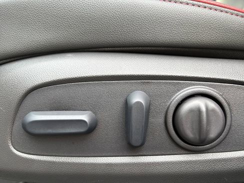 New 2025 Chevrolet TrailBlazer RS w/ Convenience Package image 14