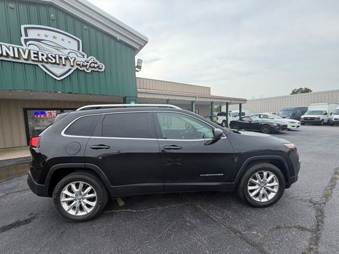 Used 2015 Jeep Cherokee Limited AWD/4WD image 2