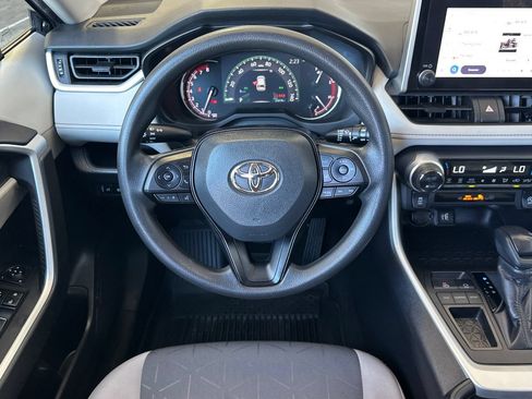 Used 2023 Toyota RAV4 XLE w/ Convenience Package FWD image 14