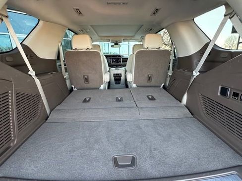 Used 2021 GMC Yukon Denali image 9