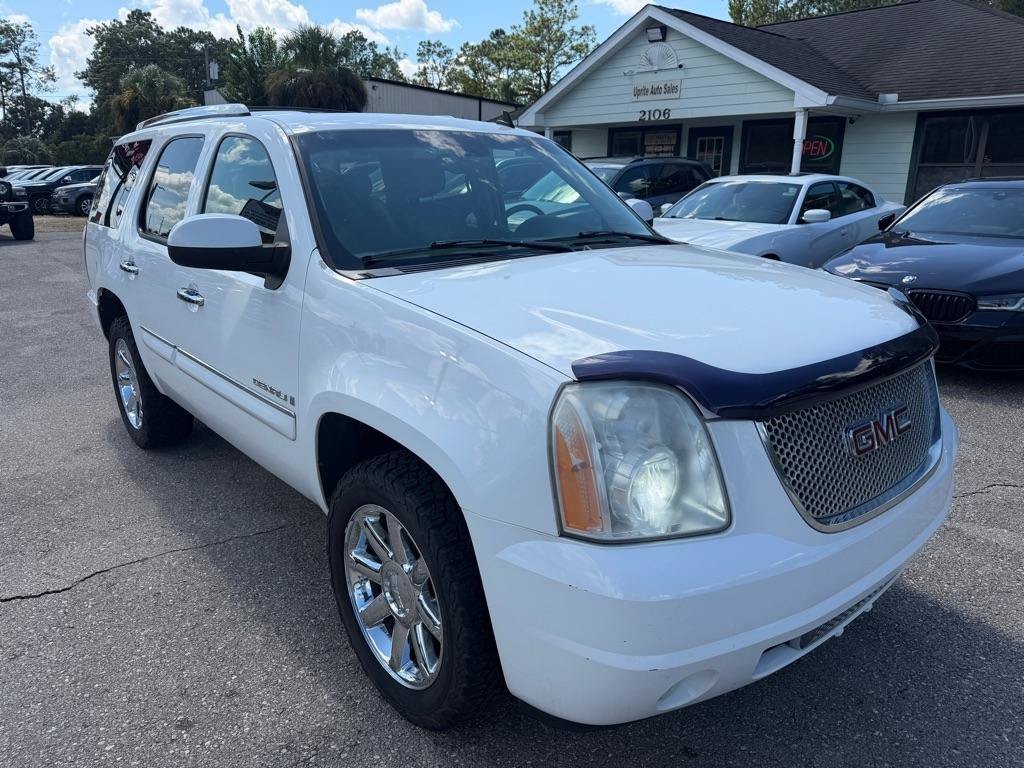 Used 2007 GMC Yukon Denali AWD/4WD image 3