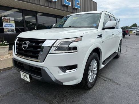 Used 2021 Nissan Armada SV w/ Cargo Package RWD image 2