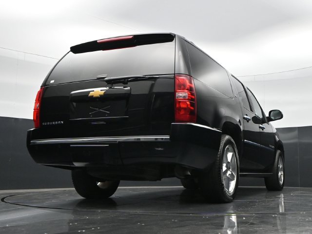 Used 2013 Chevrolet Suburban LTZ AWD/4WD image 47