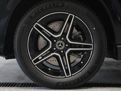 New 2026 Mercedes-Benz GLE 450 4MATIC image 11